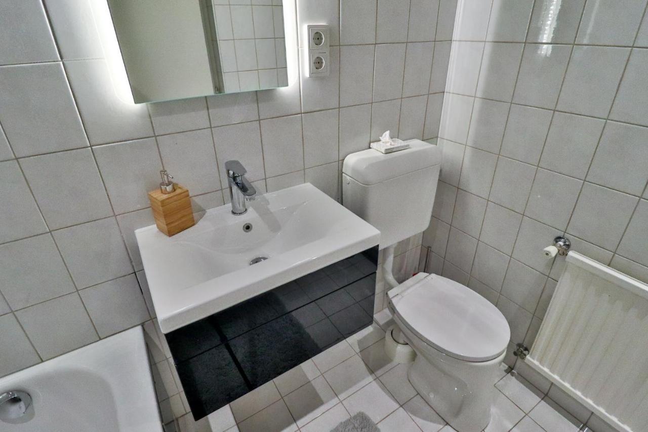 Cafe Schneider Appartments ซังคท์อันทอนอัมอาร์ลแบร์ก ภายนอก รูปภาพ